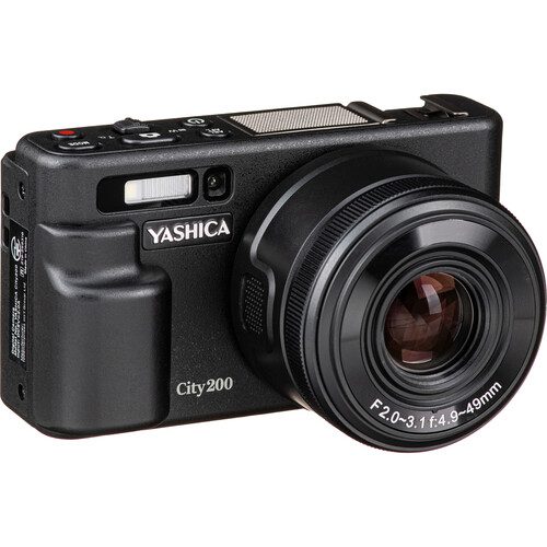 YASHICA City 200 Digital Camera
